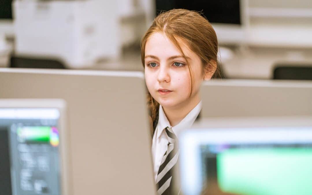 Laurus Ryecroft student uses a computer during a lesson